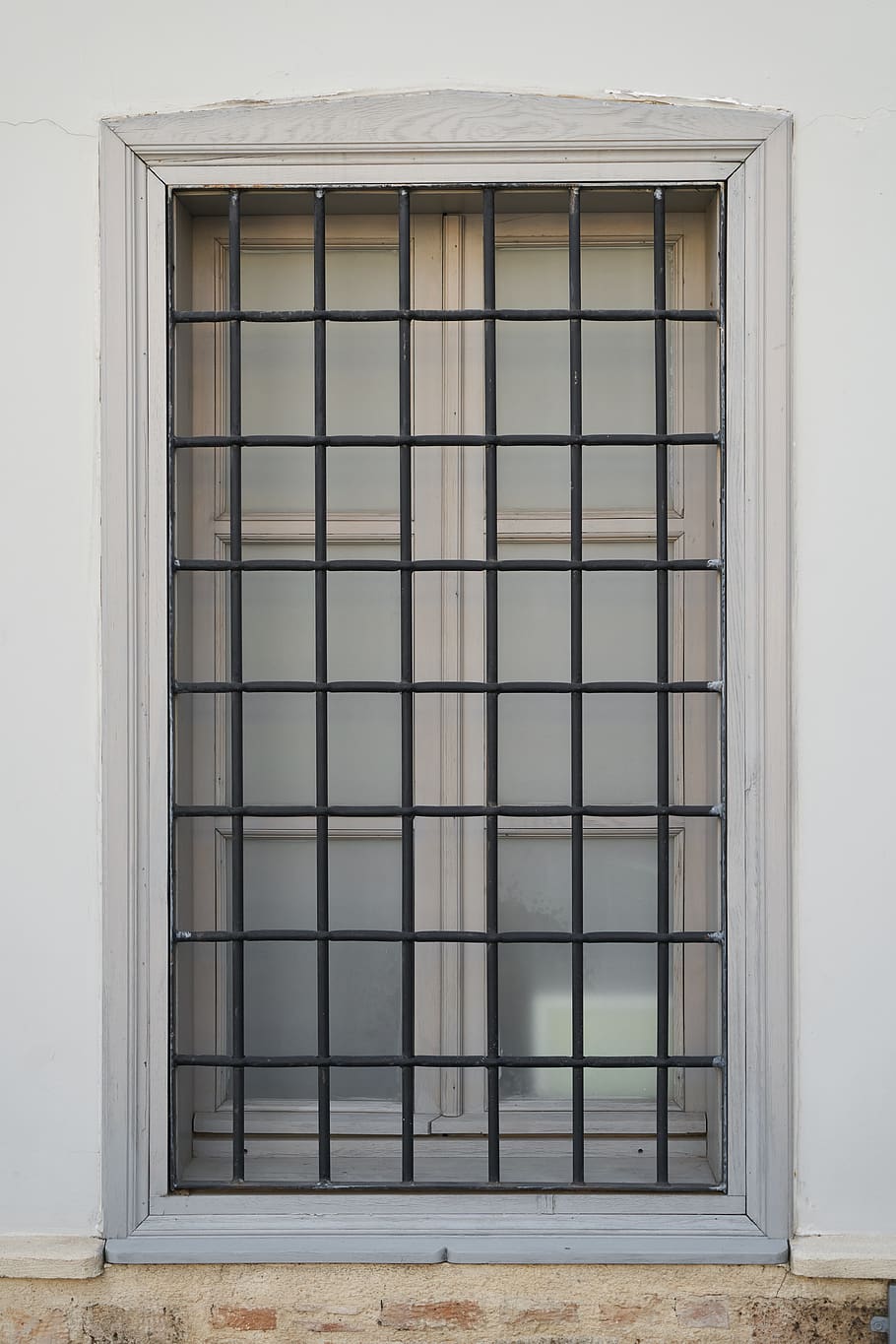 window, daniel, closed, old, wall, architecture, metal, frontline HD wallpaper