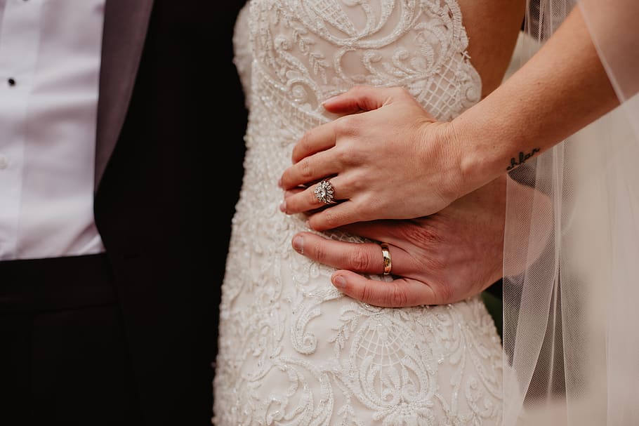 Wedding Bands, bride, Bride and Groom, ceremony, couple, hands HD wallpaper