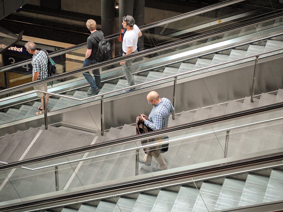 man walking downstairs, escalator, people, staircase, train, station, HD wallpaper