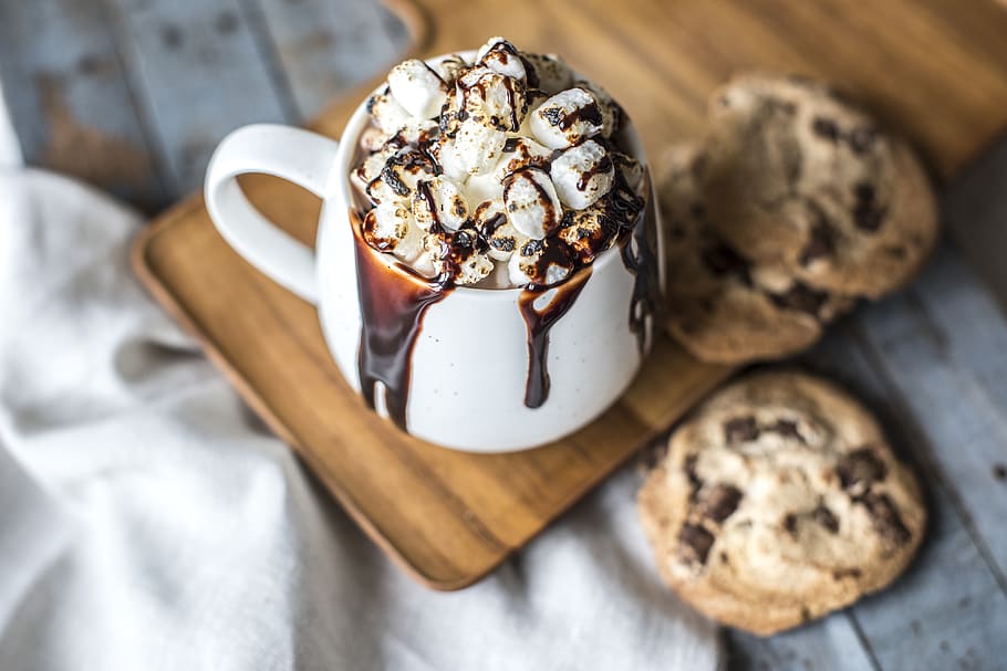 Cup Of Chocolate Drink, beverage, chocolate chip cookies, chocolate syrup, HD wallpaper