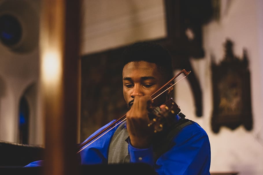 Person Playing Violin, man, musical instrument, musician, string instrument HD wallpaper