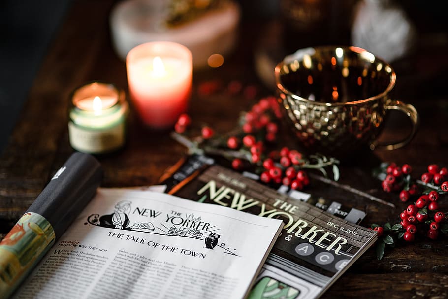 Books and Fresh Holly, vintage, newspapers, workspace, desk, wooden desk HD wallpaper