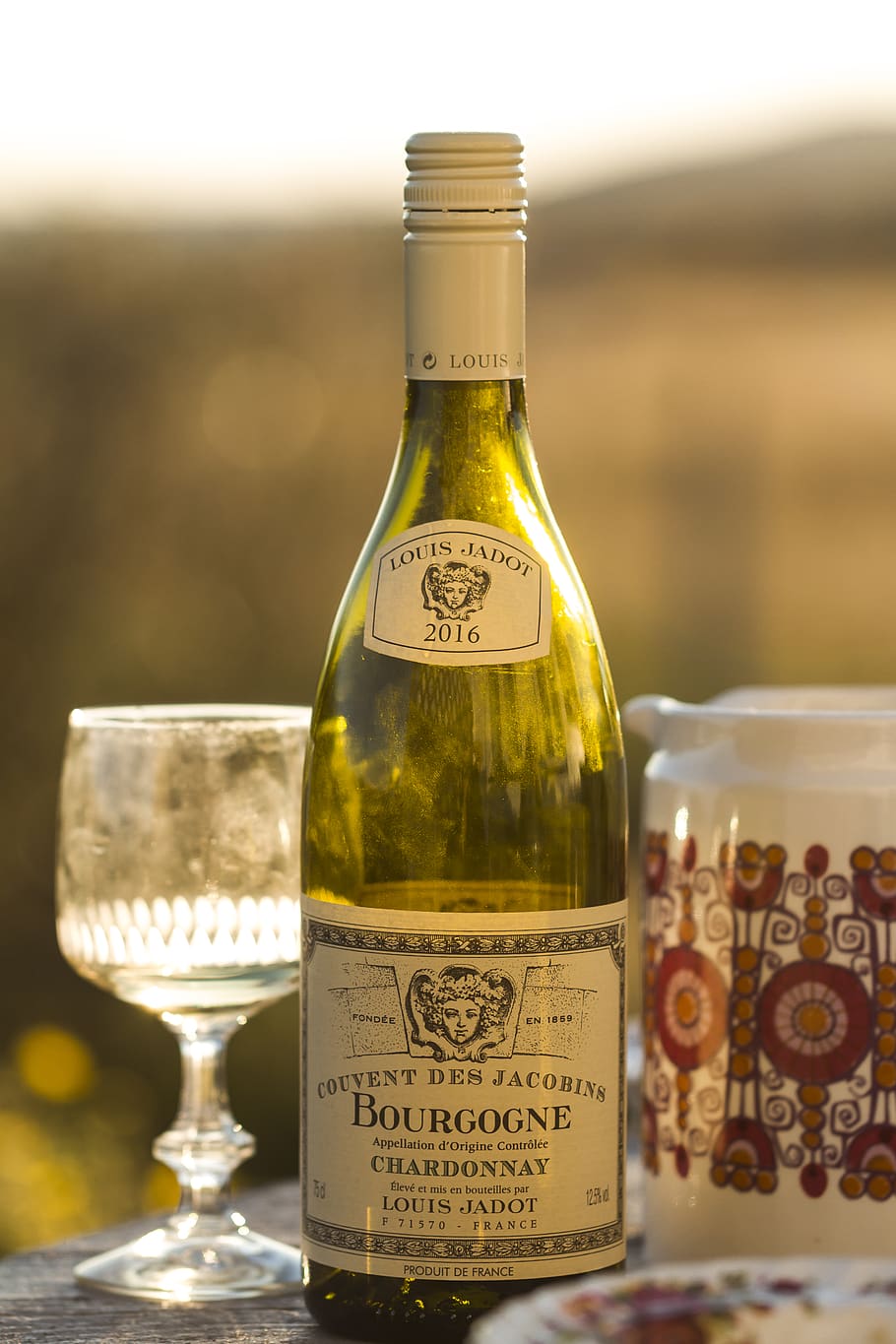 selective focus photography of Bourgogne bottle, glass, beer, HD wallpaper