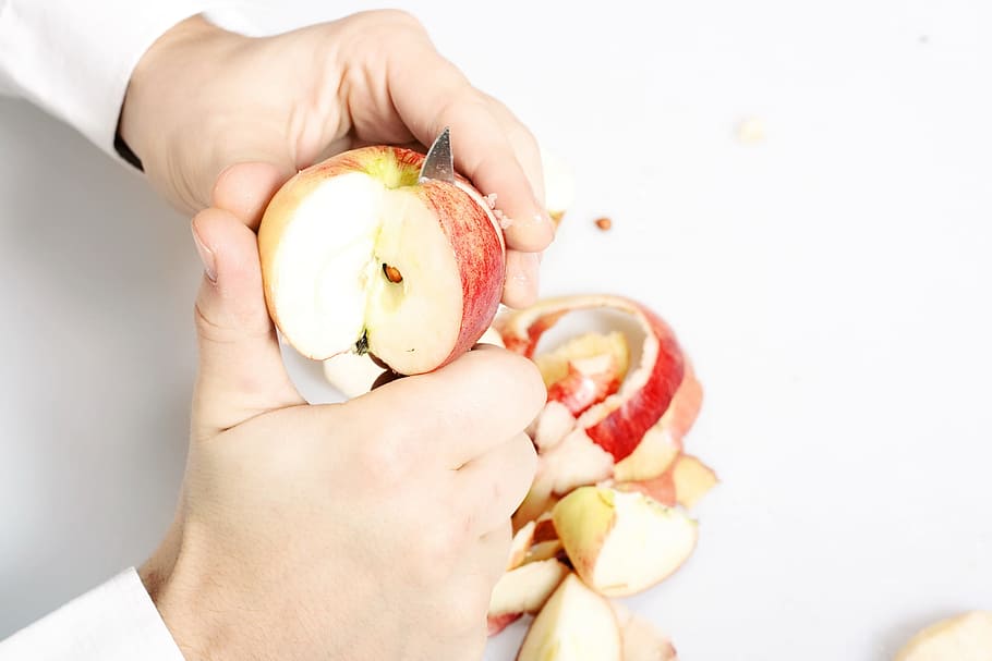 apple, cooking, cutting, diet, eat, food, fresh, fruit, hand HD wallpaper