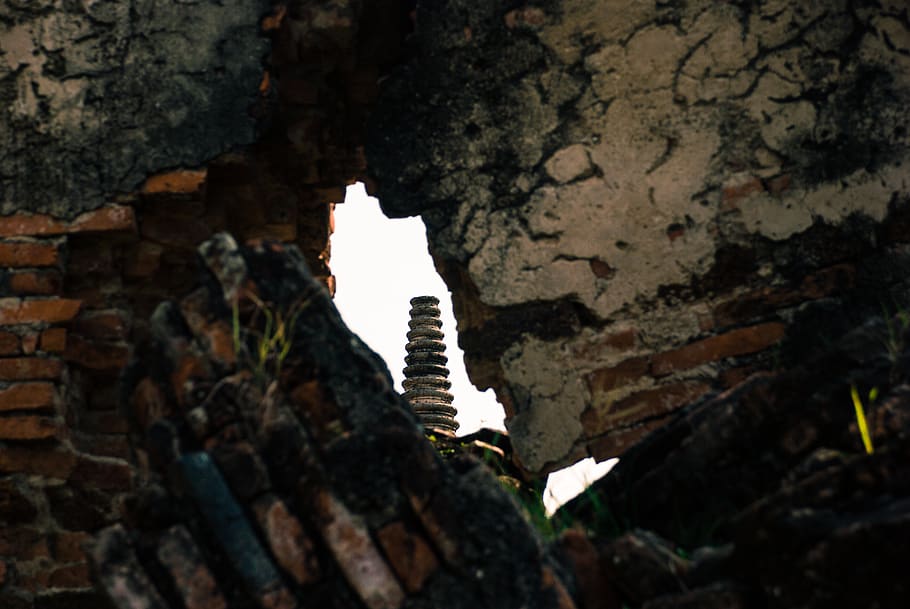 column, wall, broken, crack, texture, brick, stone, light, spiral HD wallpaper