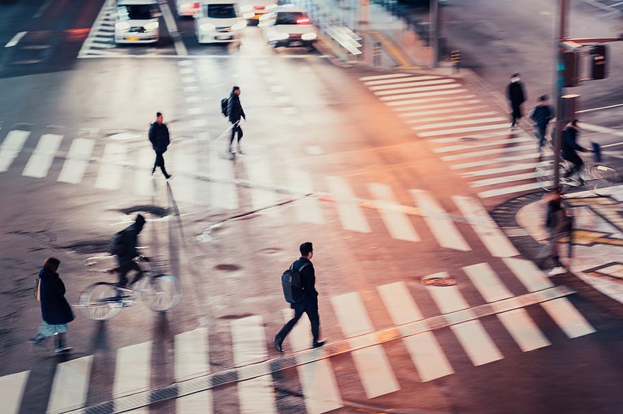 people crossing road, motion, city, transportation, blurred motion HD wallpaper