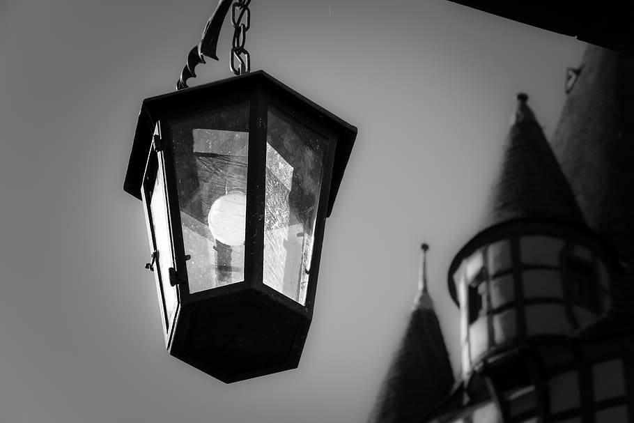 lantern, lamp, light, lighting, light bulb, weird, mysterious HD wallpaper