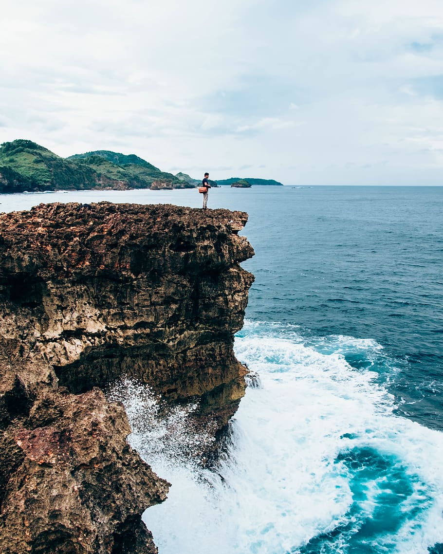 sea, ocean, water, waves, nature, cliff, hill, landscape, people HD wallpaper