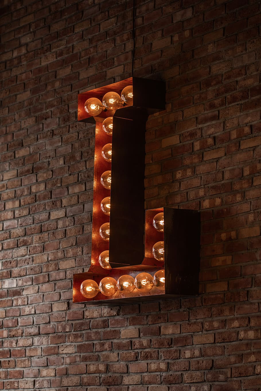 light, wallpaper, time, cafe, life, lamp, brick, brick wall HD wallpaper