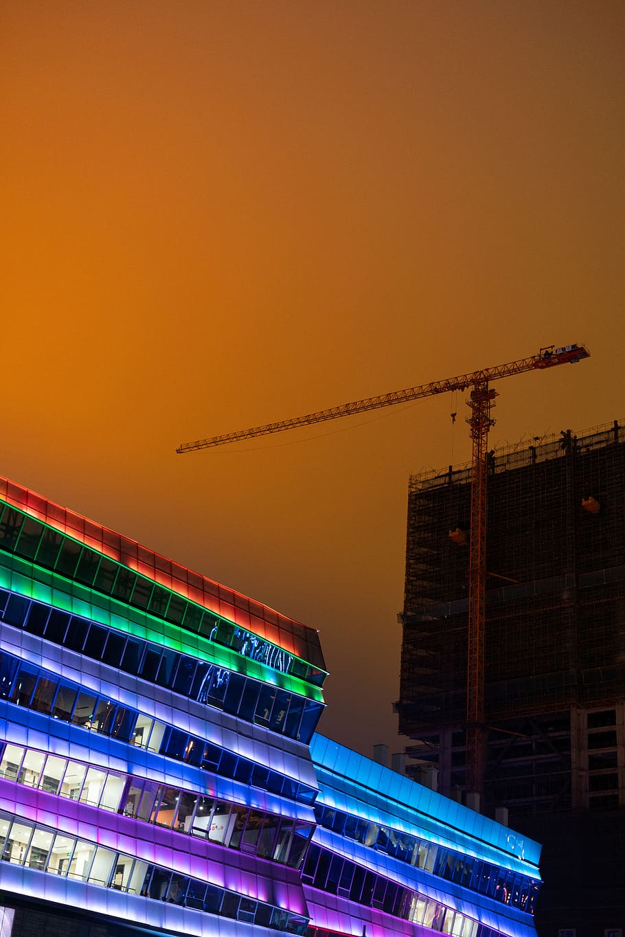 crane at night, building, office building, architecture, construction crane HD wallpaper