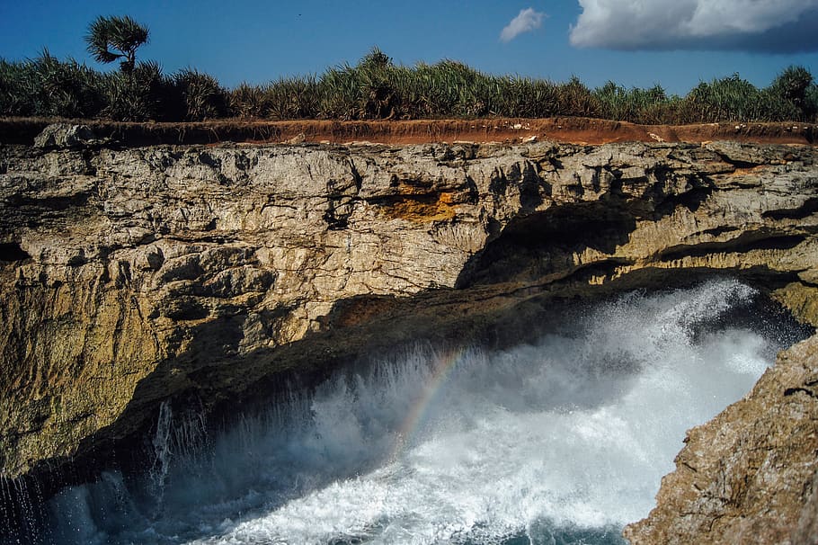 bali, nusalembongan, devilstear, cliff, waves, rainbow, beauty in nature HD wallpaper