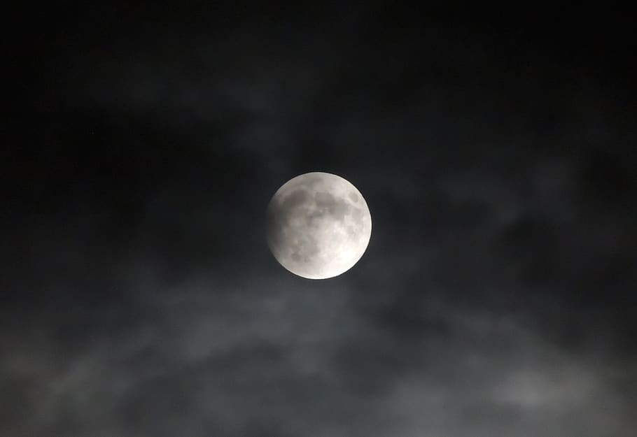 moon, moonlight, clouds, night, night sky, cloudy, astrophotography HD wallpaper