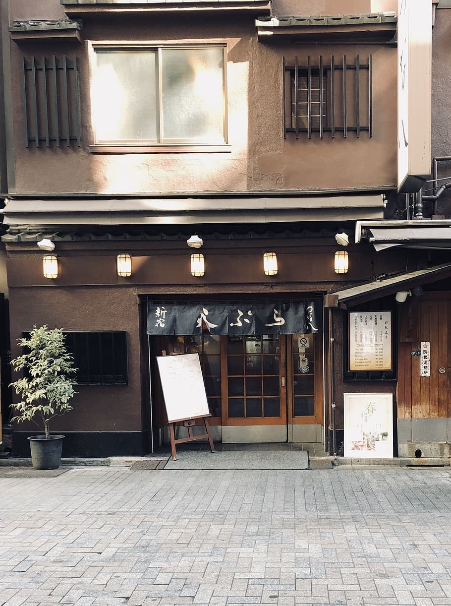 brown storefront during daytime, architecture, built structure HD wallpaper
