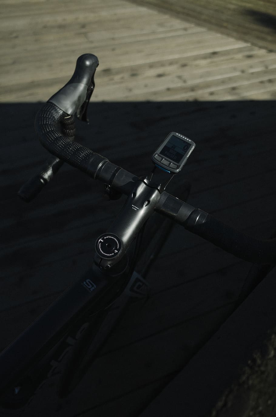black bicycle handlebar, indoors, technology, music, arts culture and entertainment HD wallpaper