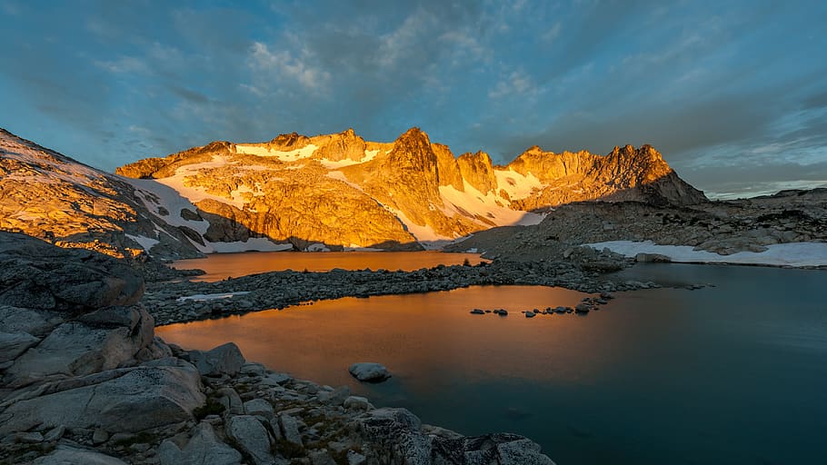 mountain, valley, coast, rocks, hill, sea, ocean, water, sunset HD wallpaper