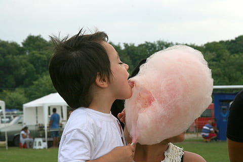 candy, cotton, boy, child, pink, human, activity, togetherness HD wallpaper