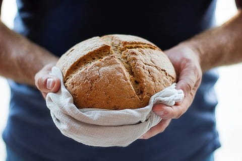 Baked Bread Loaf, food and Drink, breads, human hand, human body part HD wallpaper