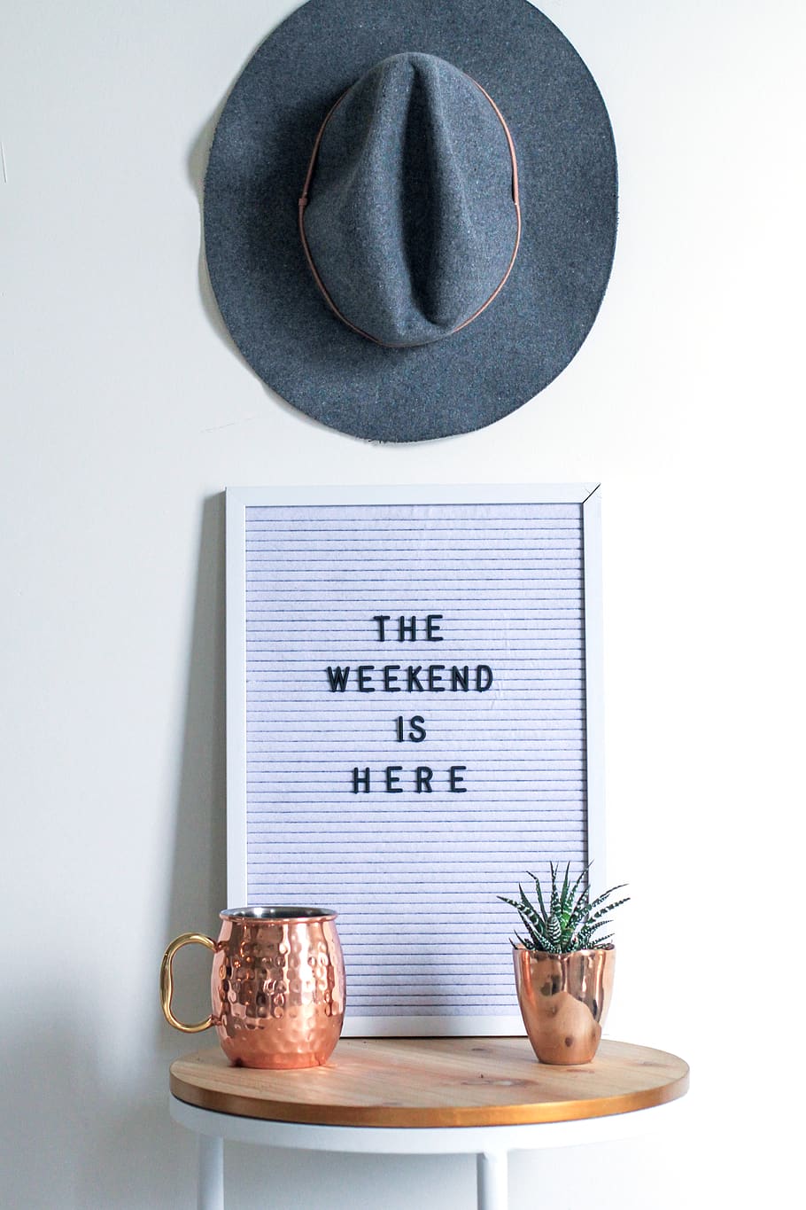 two brown vases on table and gray hat on wall, text, indoors HD wallpaper
