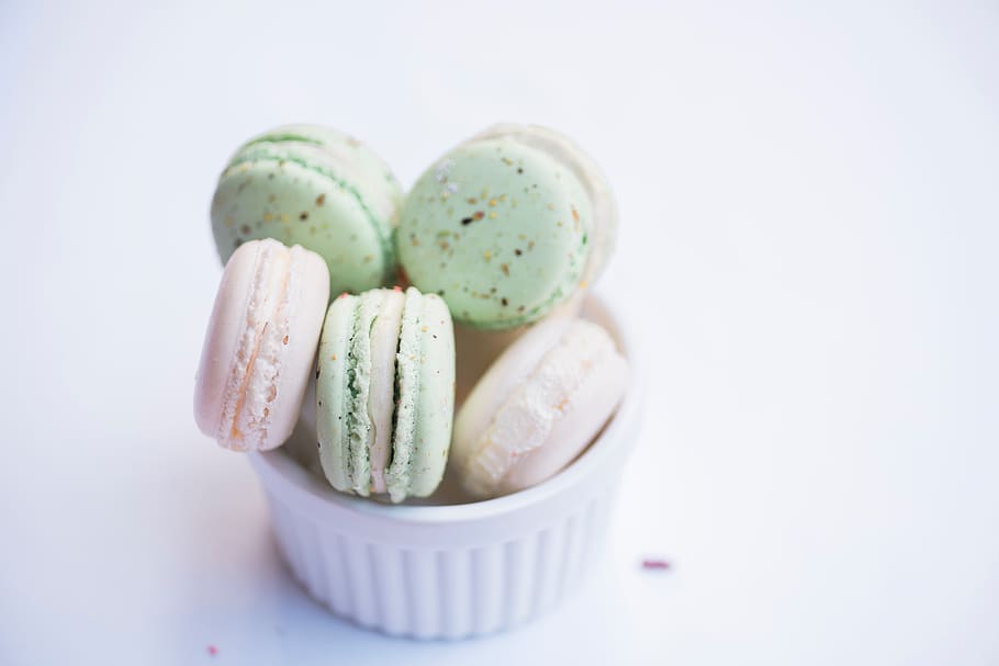 pastel, macaroon, food, cookie, dessert, sweets, pastry, food and drink HD wallpaper