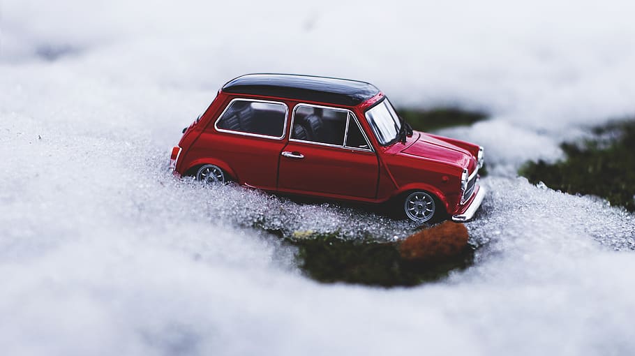 Vintage Car on Snow, automobile, cold, drive, frost, hurry, ice HD wallpaper
