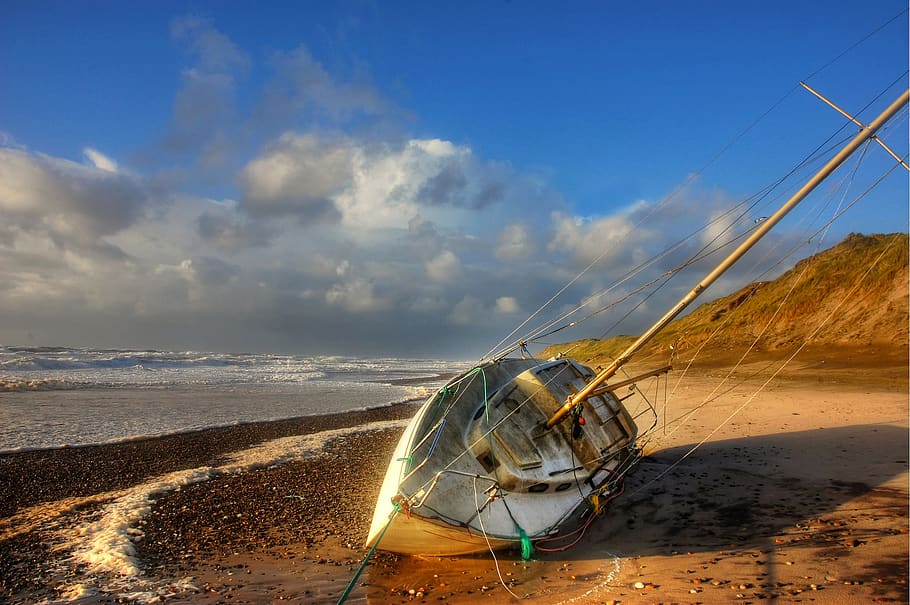 ship, beach, sea, water, boat, sky, ocean, clouds, coast, nature HD wallpaper