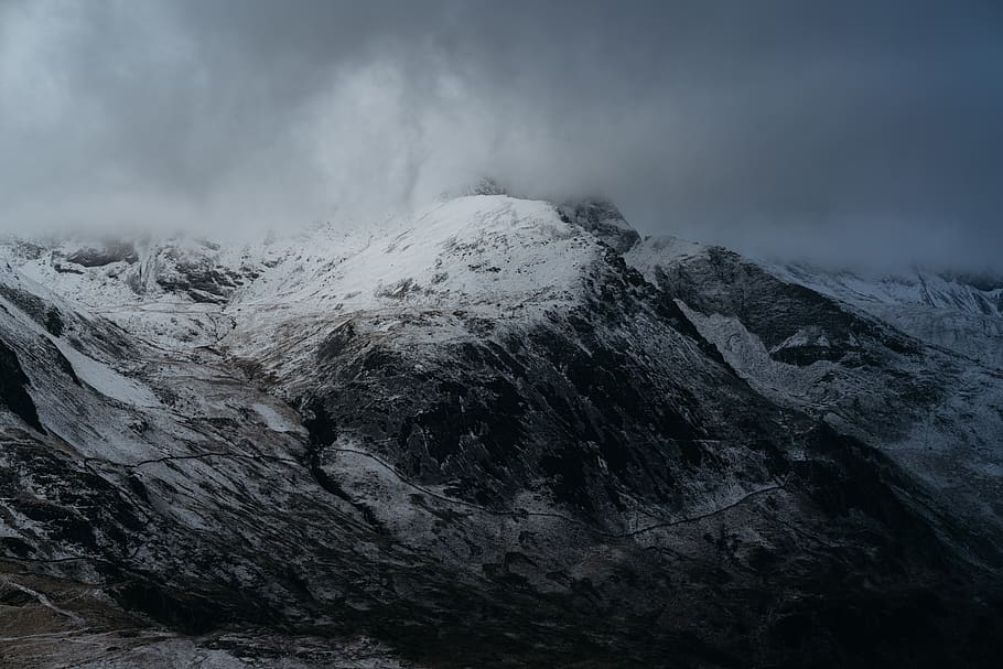Snow-coned Mountain Under Cloudy Sky, altitude, black and white HD wallpaper
