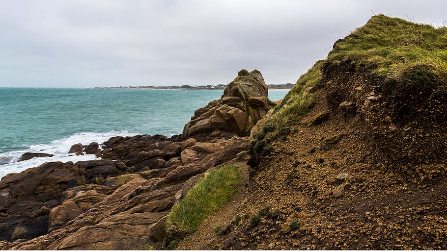 Beach Shore Beside Gravel, daylight, grass, island, landscape HD wallpaper