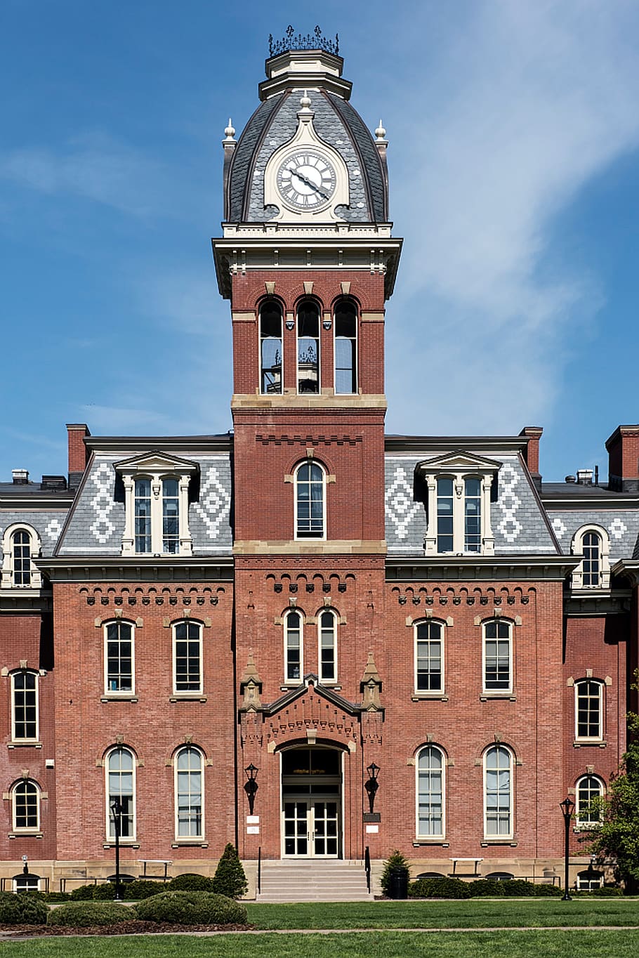Clock Tower in City, ancient, architectural design, architecture HD wallpaper
