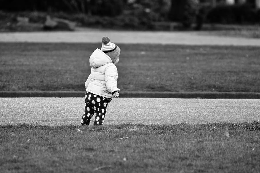 child, toddler, tiny tot, kid, kiddy, walking, park, human being HD wallpaper