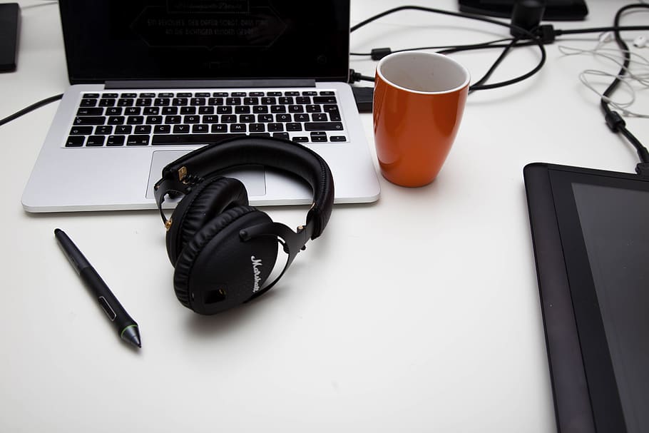 working, space, cup, headphones, draw, macbook, apple, cables HD wallpaper