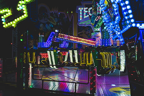 lighting, amusement park, theme park, neon, arcade game machine HD wallpaper