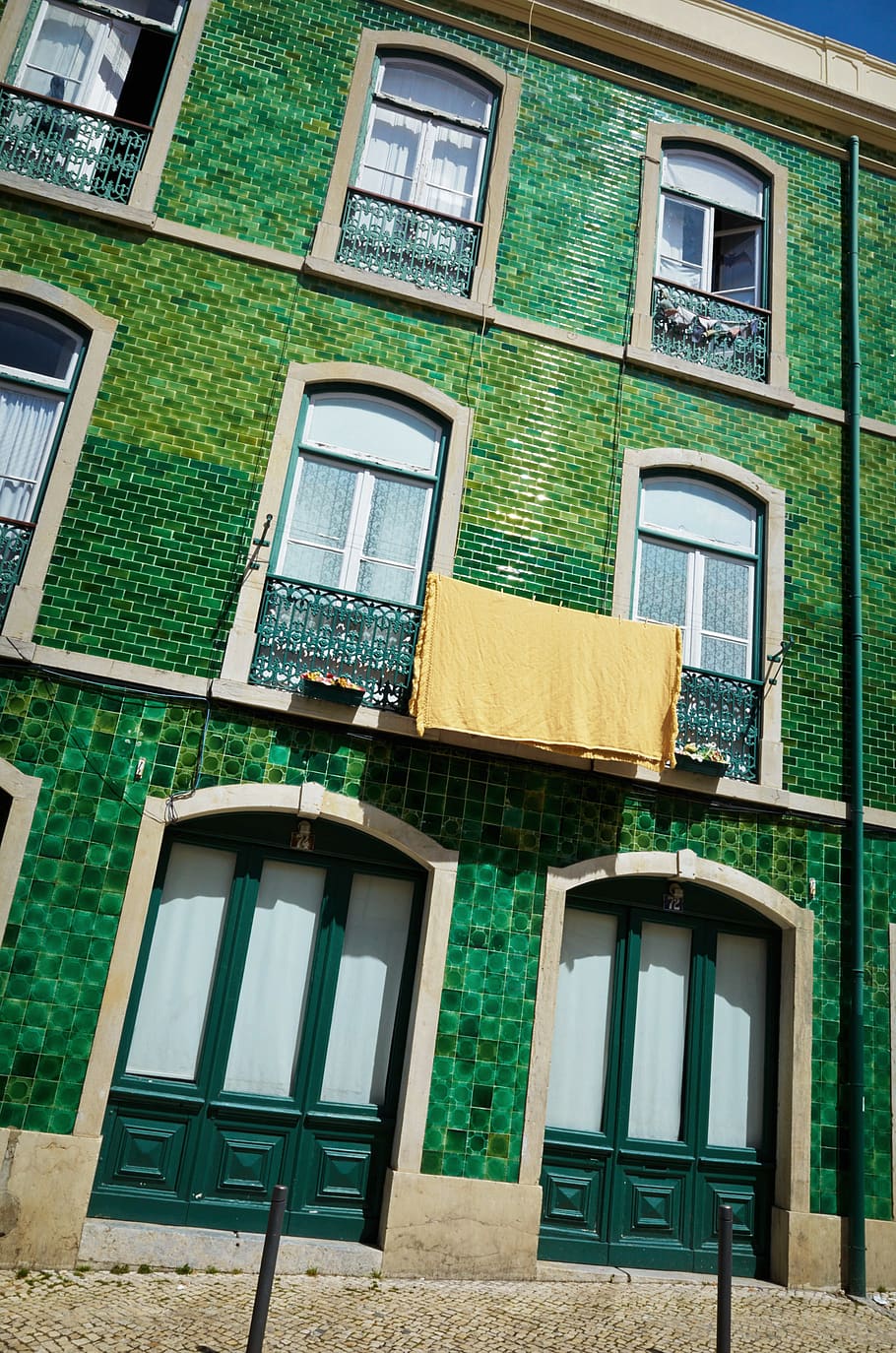 building exterior, architecture, window, built structure, day HD wallpaper