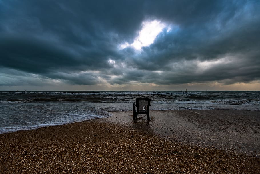 Black Chair On Shore, beach, clouds, dramatic, horizon, ocean HD wallpaper