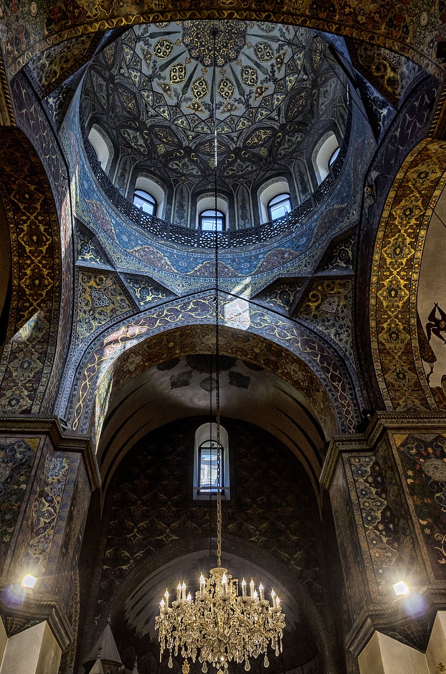 etchmiadzin cathedral interior