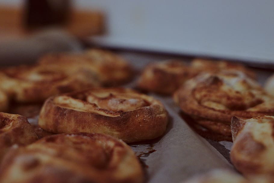 baking, baked, buns, pastry, sweet, oven, tray, baker, sugar HD wallpaper
