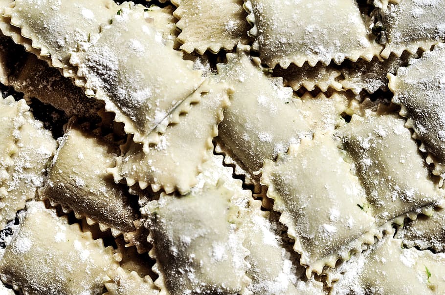 Raviolis ready to be cooked, bake, baked, baking, flour, ingredient HD wallpaper