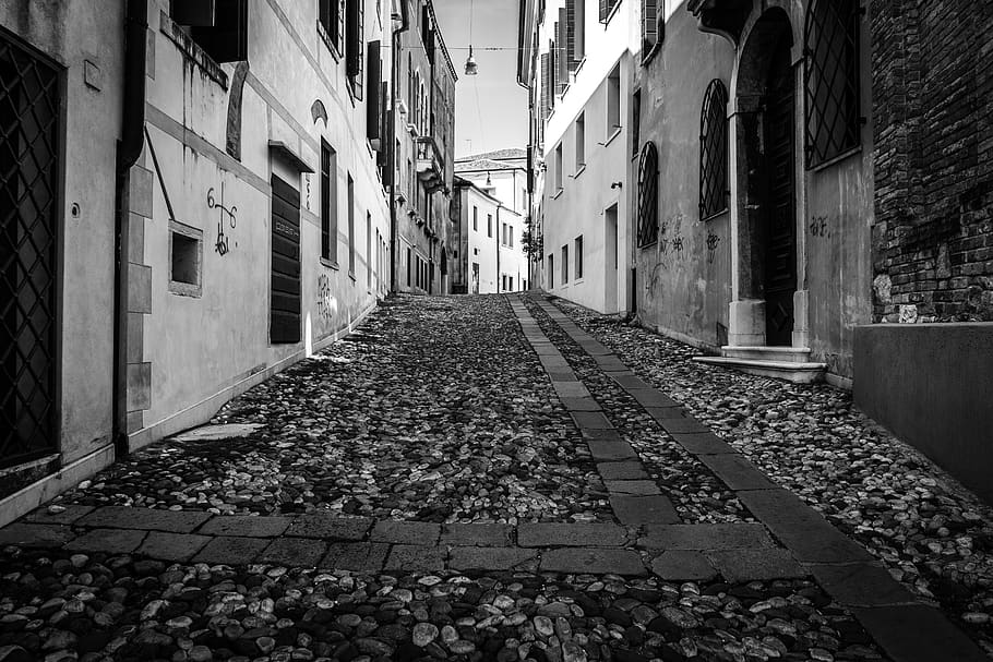 cobblestone empty street, path, walkway, city, urban, building HD wallpaper