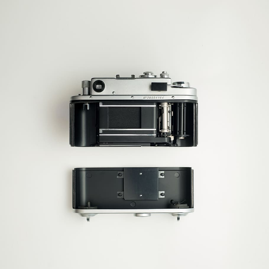 Black And Grey Camera On White Surface, Analogue, antique, classic HD wallpaper