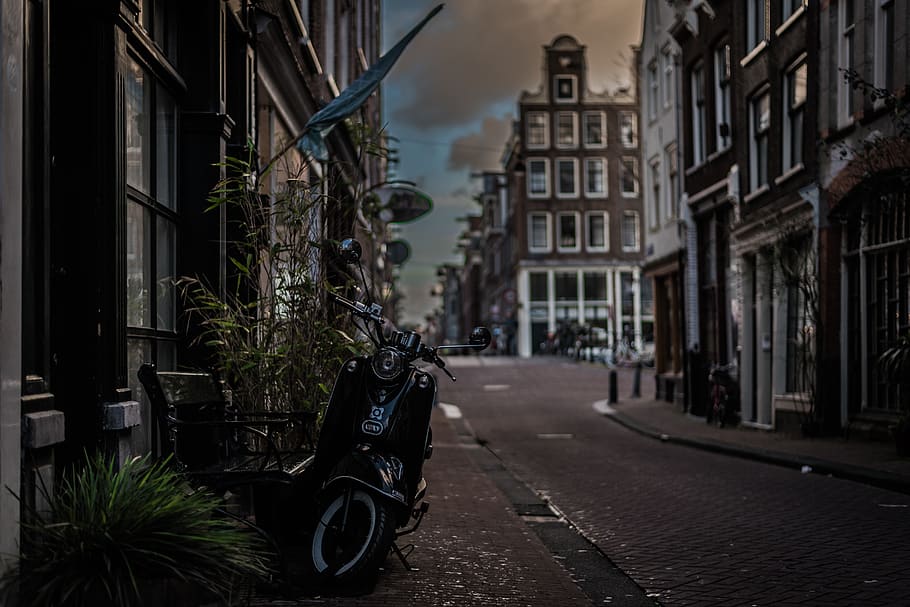 Black Motor Scooter Parked Near Building, architecture, buildings HD wallpaper