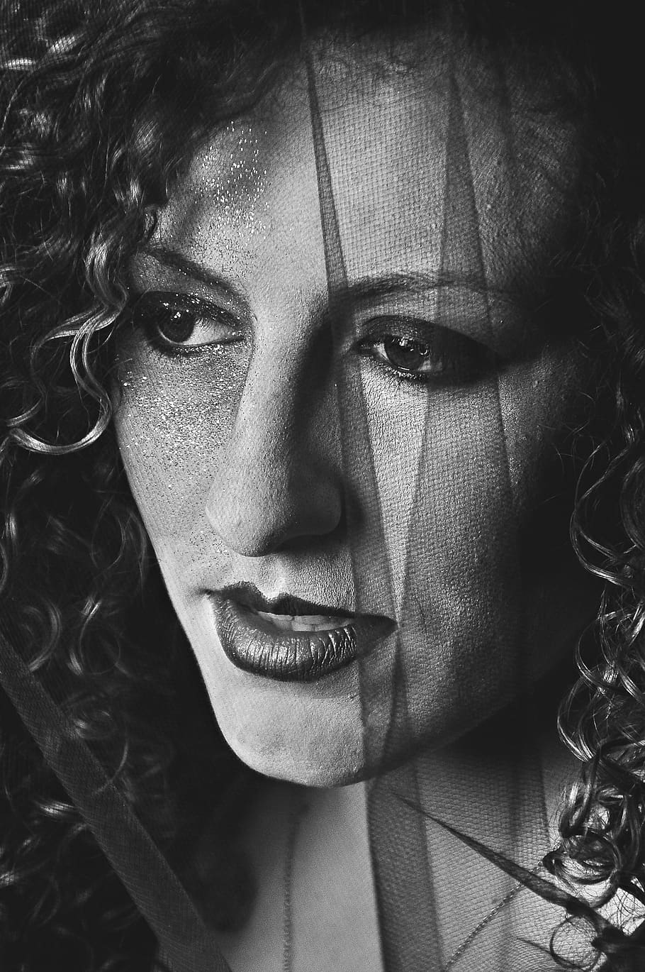 woman's face, portrait, one person, looking at camera, real people HD wallpaper