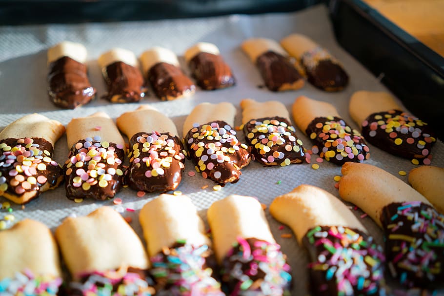brown pastry breads, food, food and drink, sweet food, freshness HD wallpaper