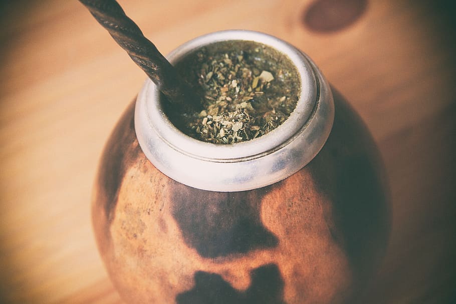 Yerba mate, boiling, boiling water, bombilla, brew, brewing, calabash