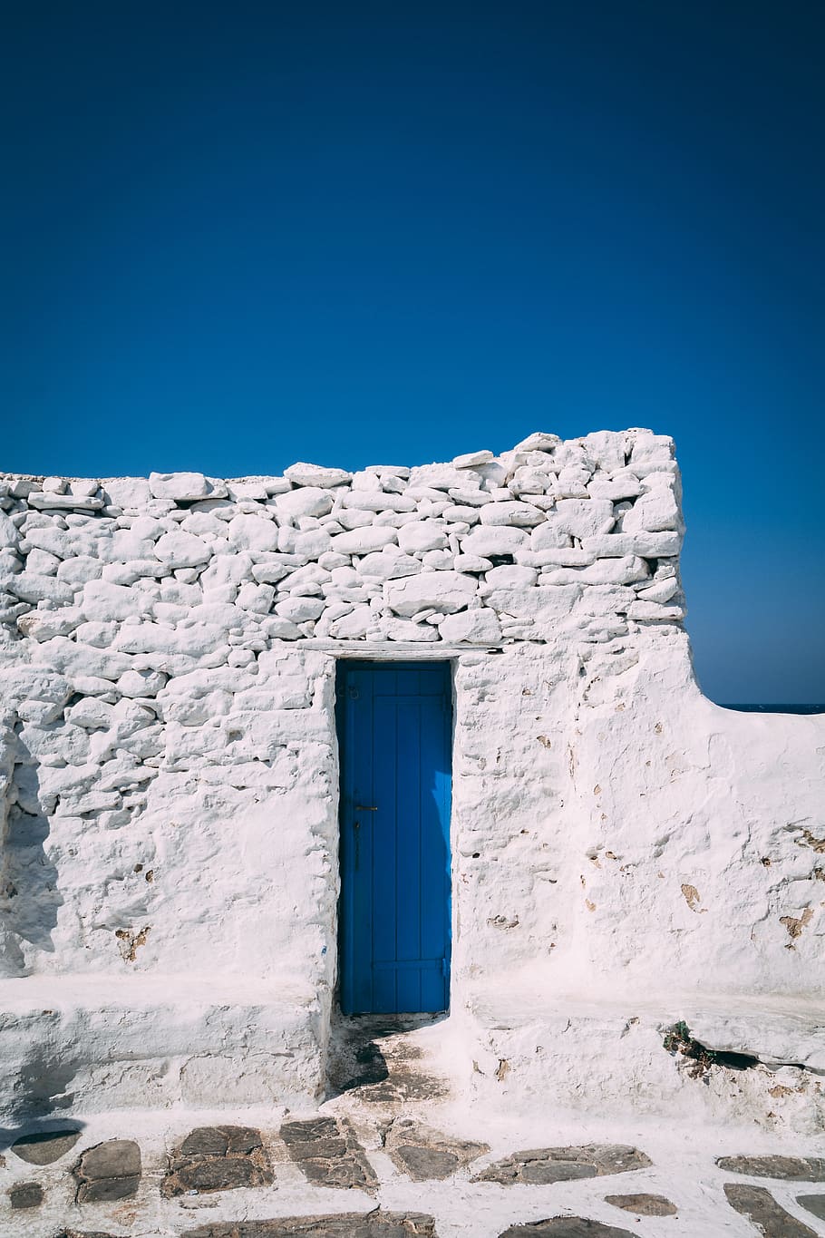 white concrete wall paint, greece, blue sky, simplicity, white bricks HD wallpaper