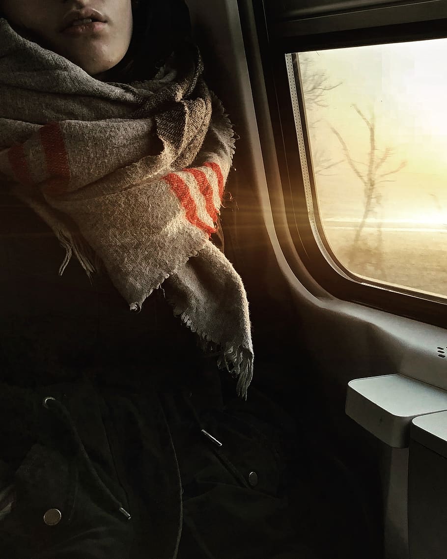 sleep, scarf, train, sunrise, winter, passenger, lips, warm HD wallpaper