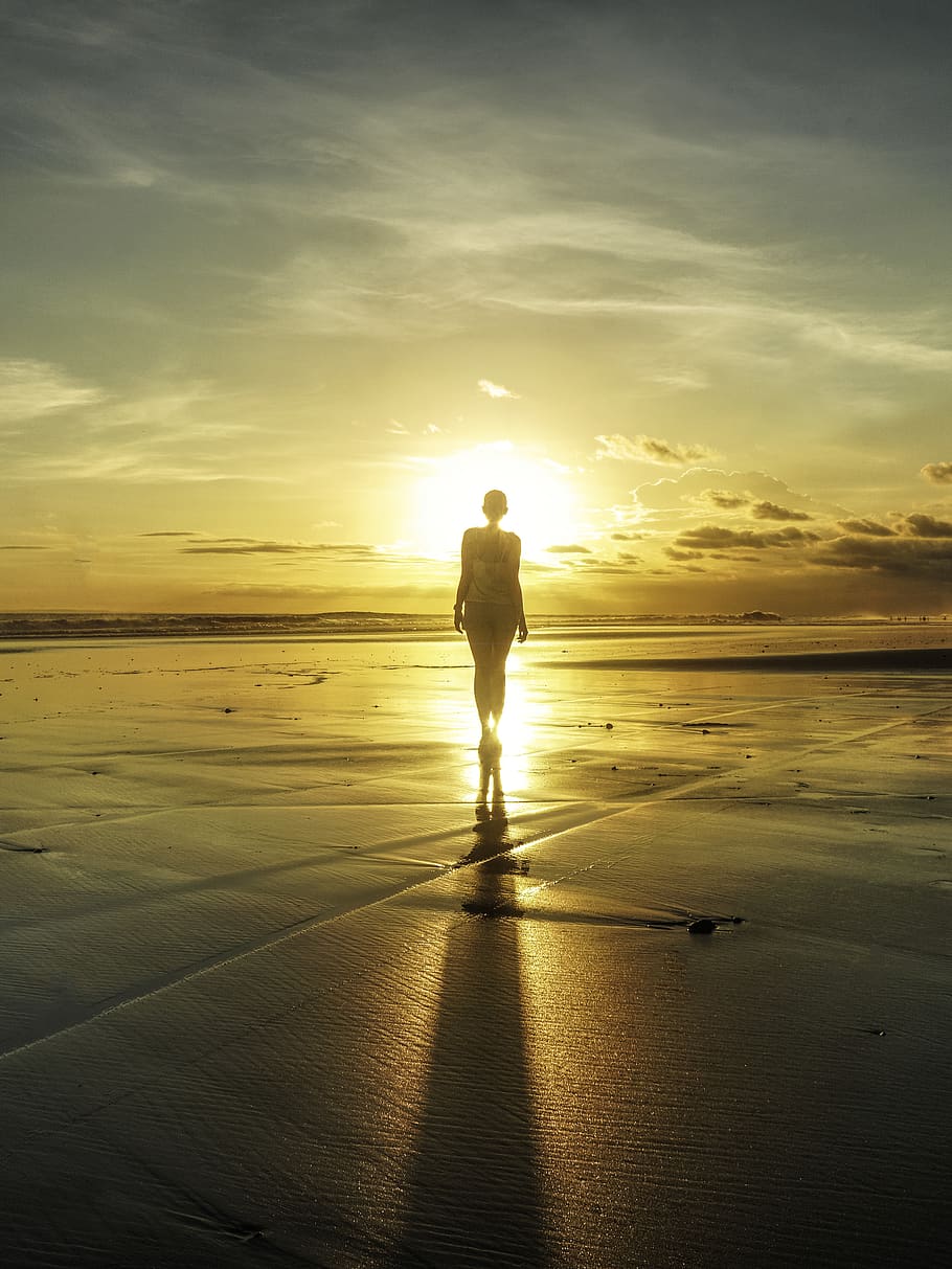 Silhouette Of Woman Standing On Seashore, backlit, beach, dawn HD wallpaper
