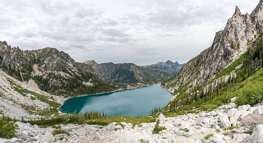 landscape photography of lake and mountains at daytime, valley
