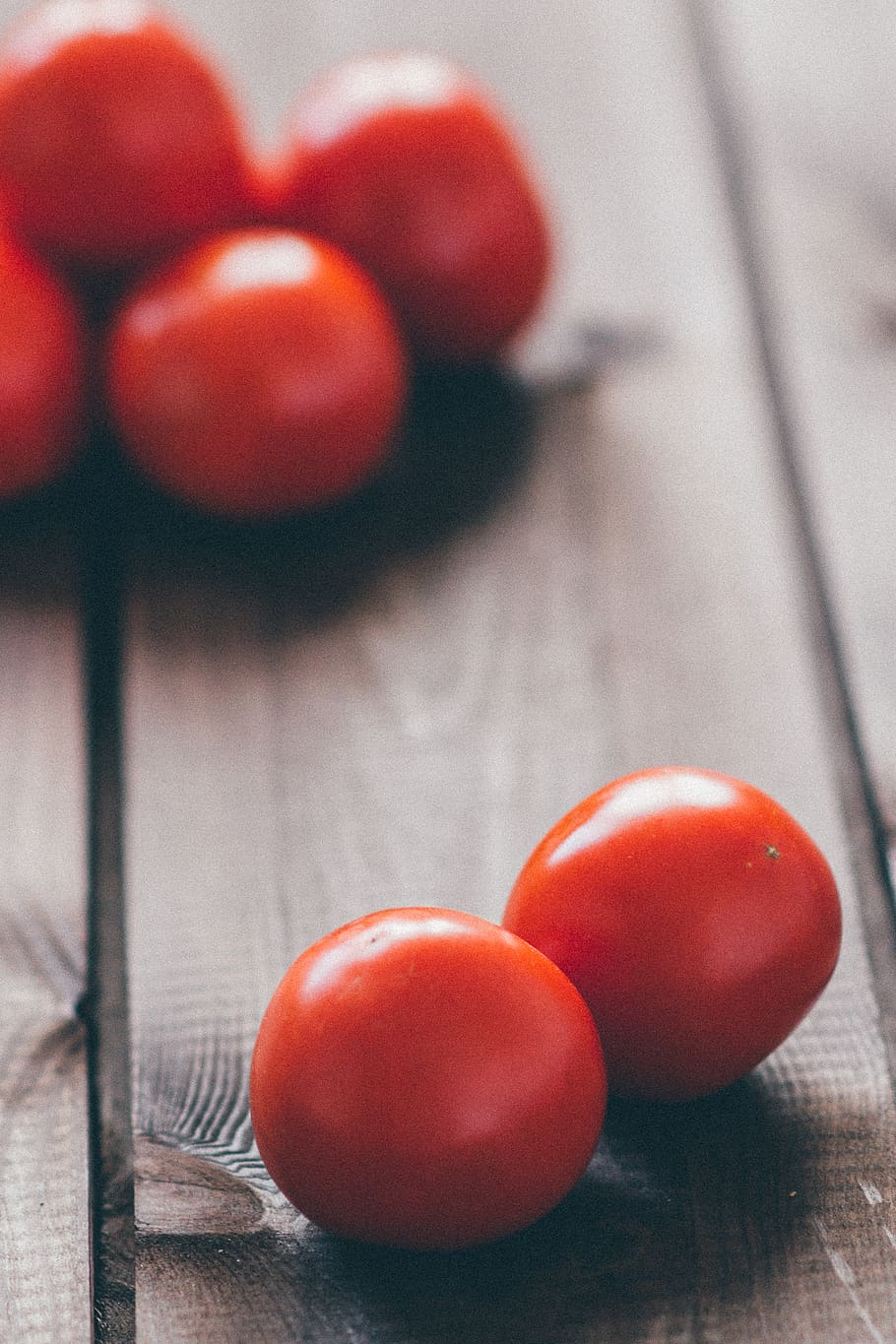 Red Tomato Fruits, cherry tomatoes, vegetables, vegetarian, vegies HD wallpaper
