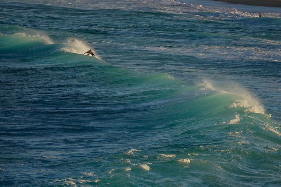 surfer, surfing, beach, waves, ocean, coach, fading light, sea HD wallpaper