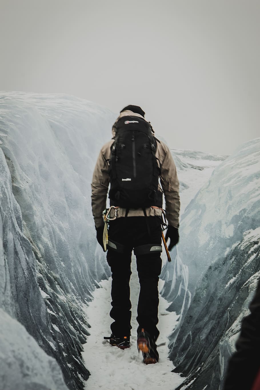man walking on snow, rear view, leisure activity, full length HD wallpaper