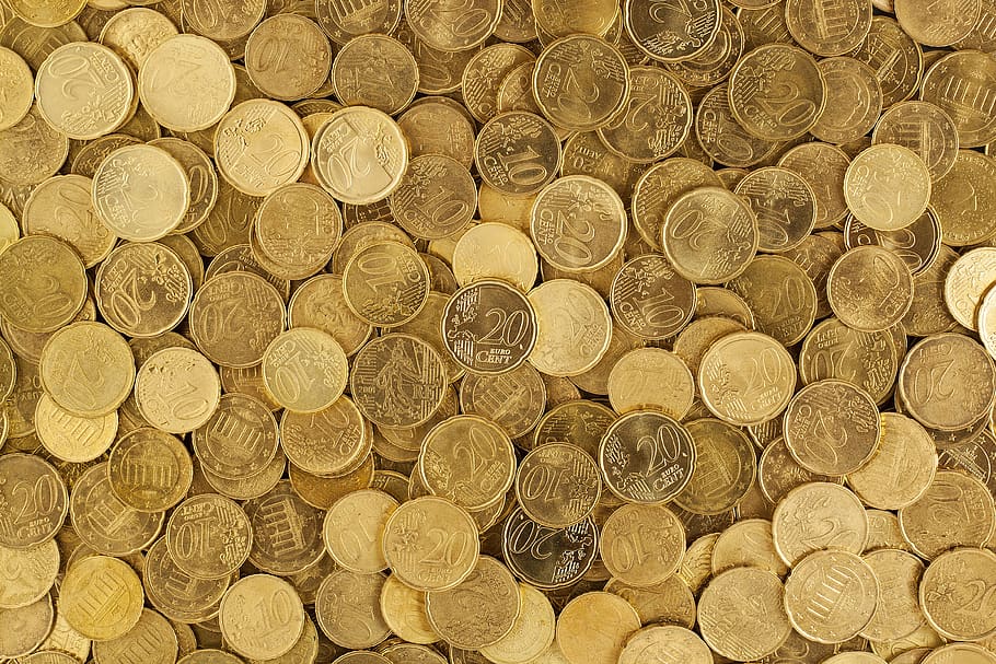 Pile of Gold Round Coins, cash, change, currency, euro, euro cent, HD wallpaper